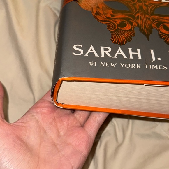 A Court of Silver Flames hardcover - Picture 6 of 7